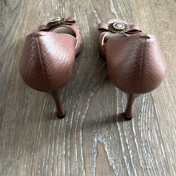 BCBG rose romantic heeled sandals, size 9 - Picture 3 of 4